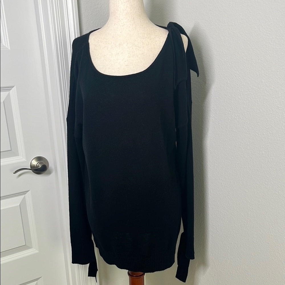 Worth New York Laine Black Wool Sweater Size Large